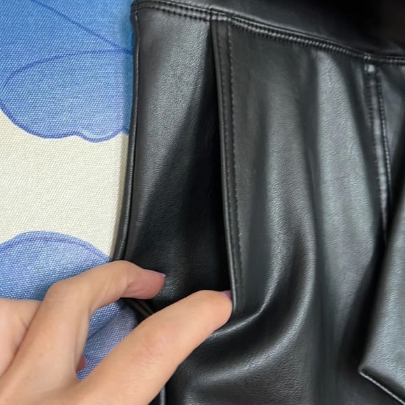 Nicole Miller Faux Leather Pants - Picture 4 of 11